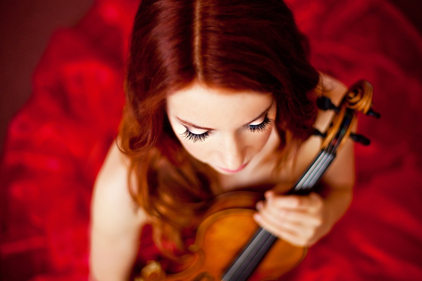 Chloé Trevor Woodard with violin